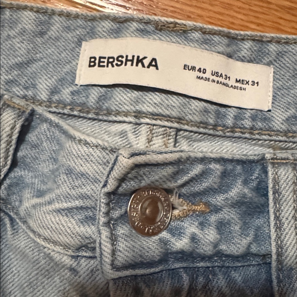Bershka Women’s High Rise Baggy Fit Denim Jeans Size 31 - Picture 3 of 4